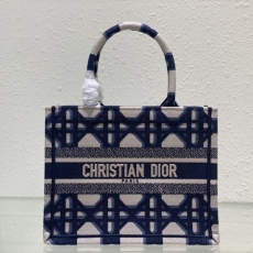 Christian Dior Shopping Bags